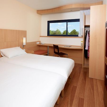 Ibis Site Du Futuroscope Hotel Chasseneuil-du-Poitou Room photo